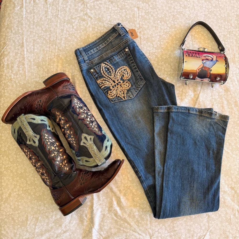 Zenim Embellished Blue Boot Cut Jeans